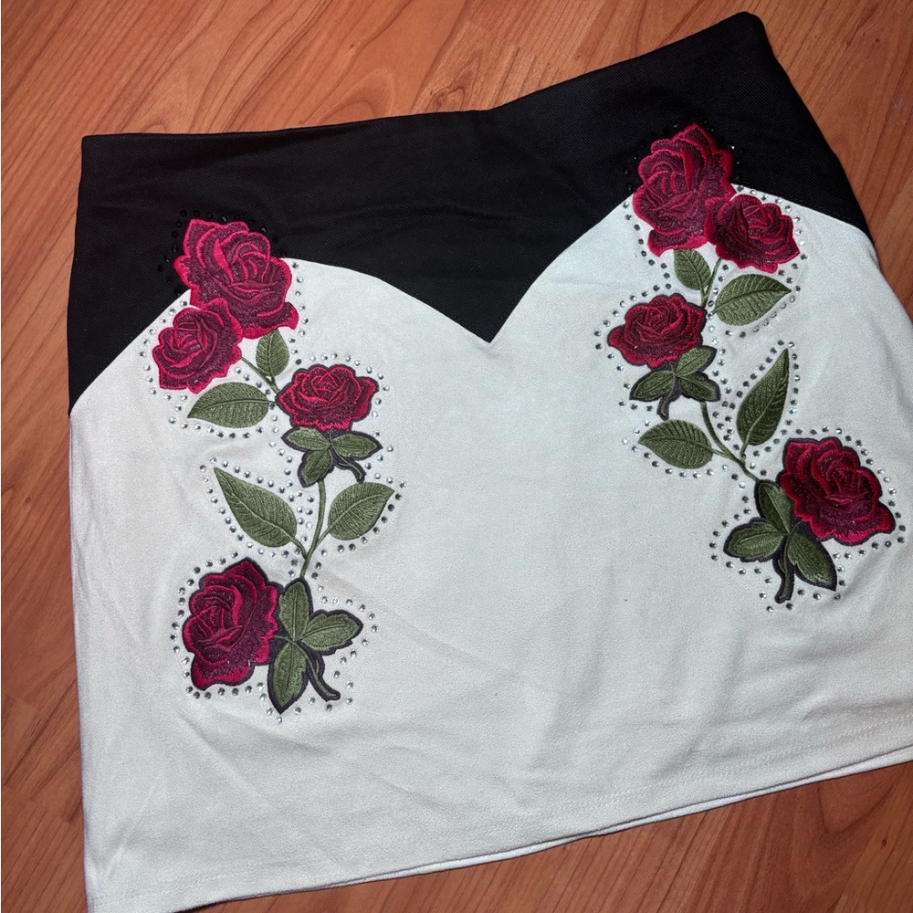 Idyllwind skirt with rose detail and rhinestones